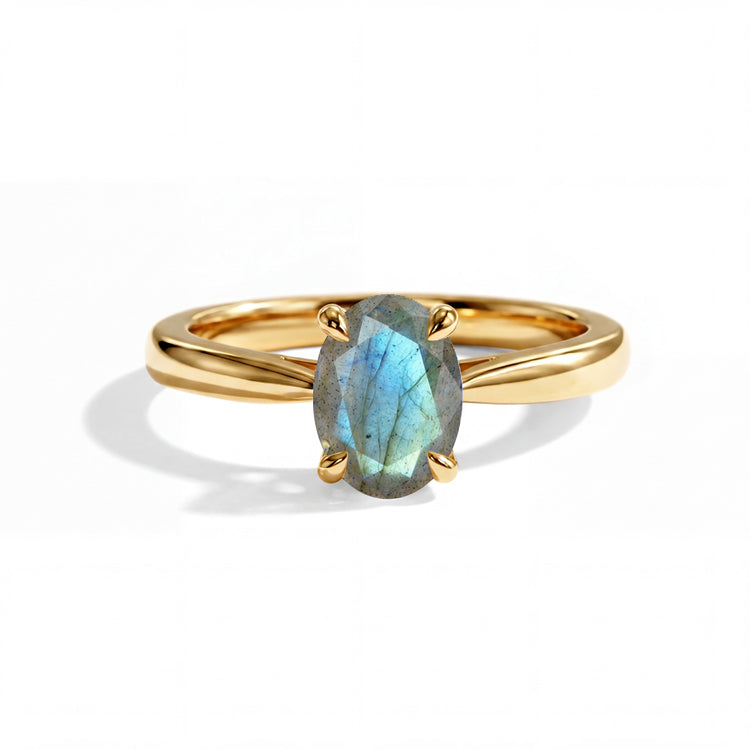 Labradorite Ring for Everyday Elegance