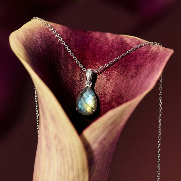 Labradorite Necklace - Pear