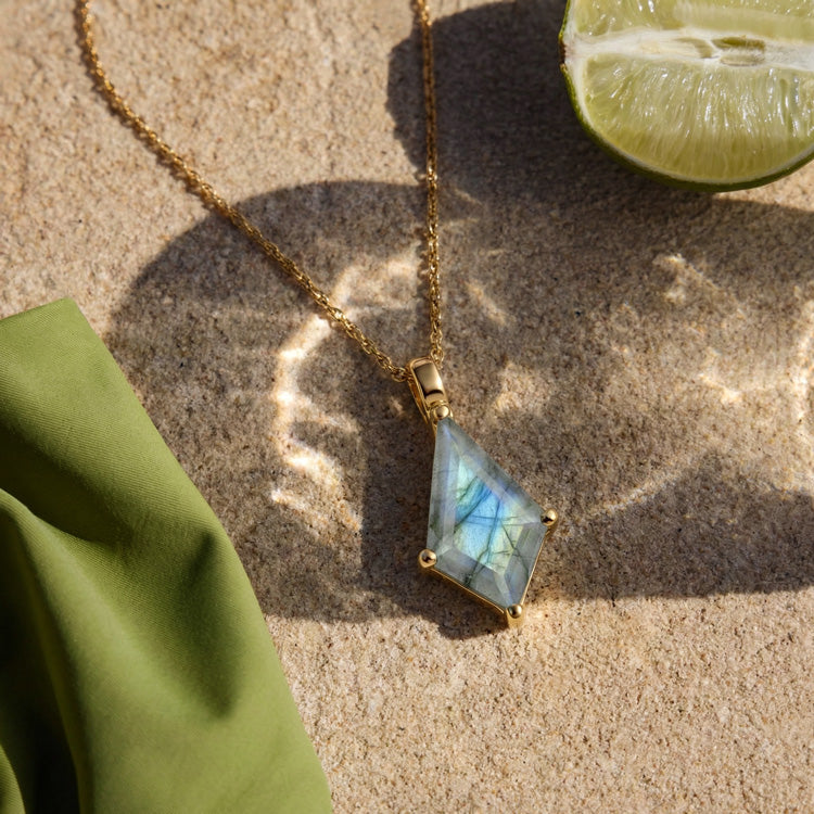 Labradorite Necklace - Kite