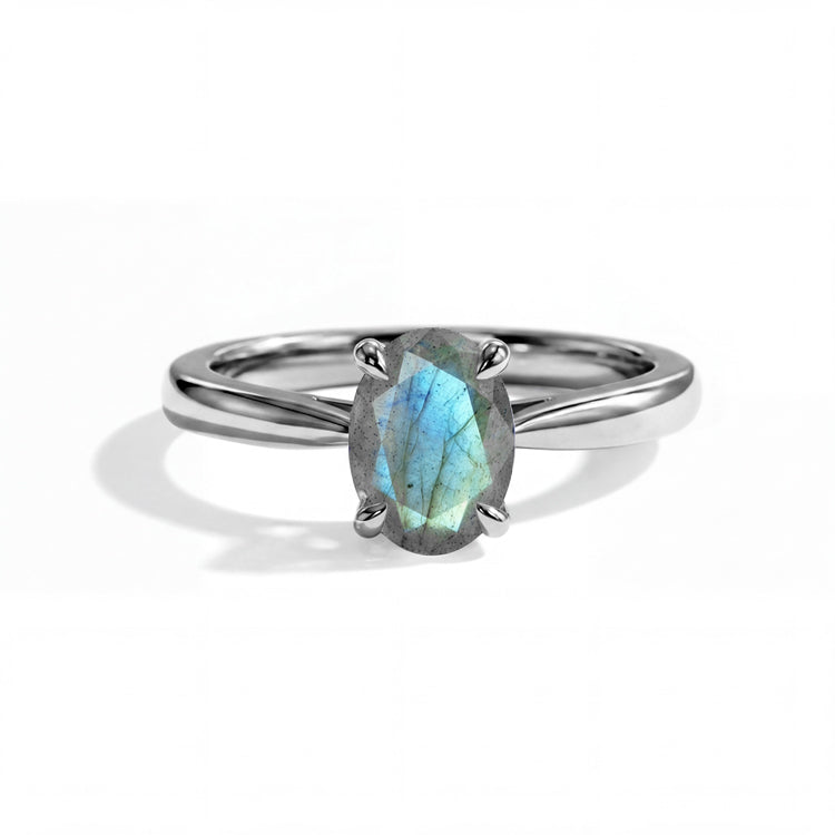 Labradorite Ring for Everyday Elegance