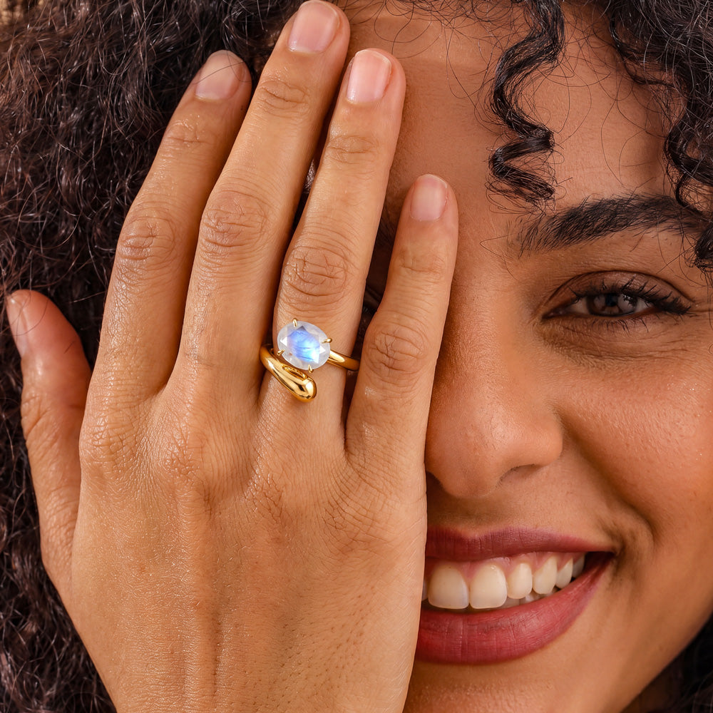 Embrace Ring - Moonstone