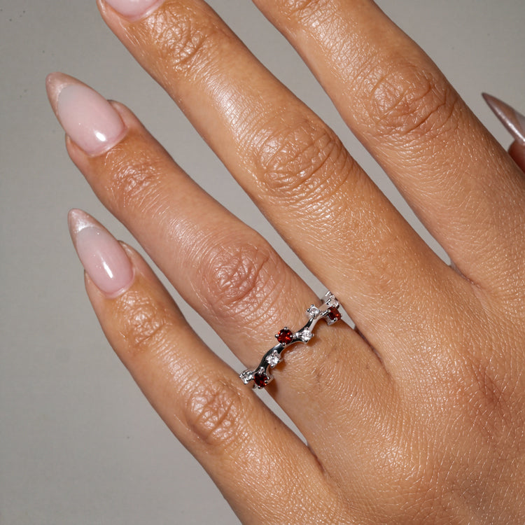 Intertwined Starlight Garnet Ring