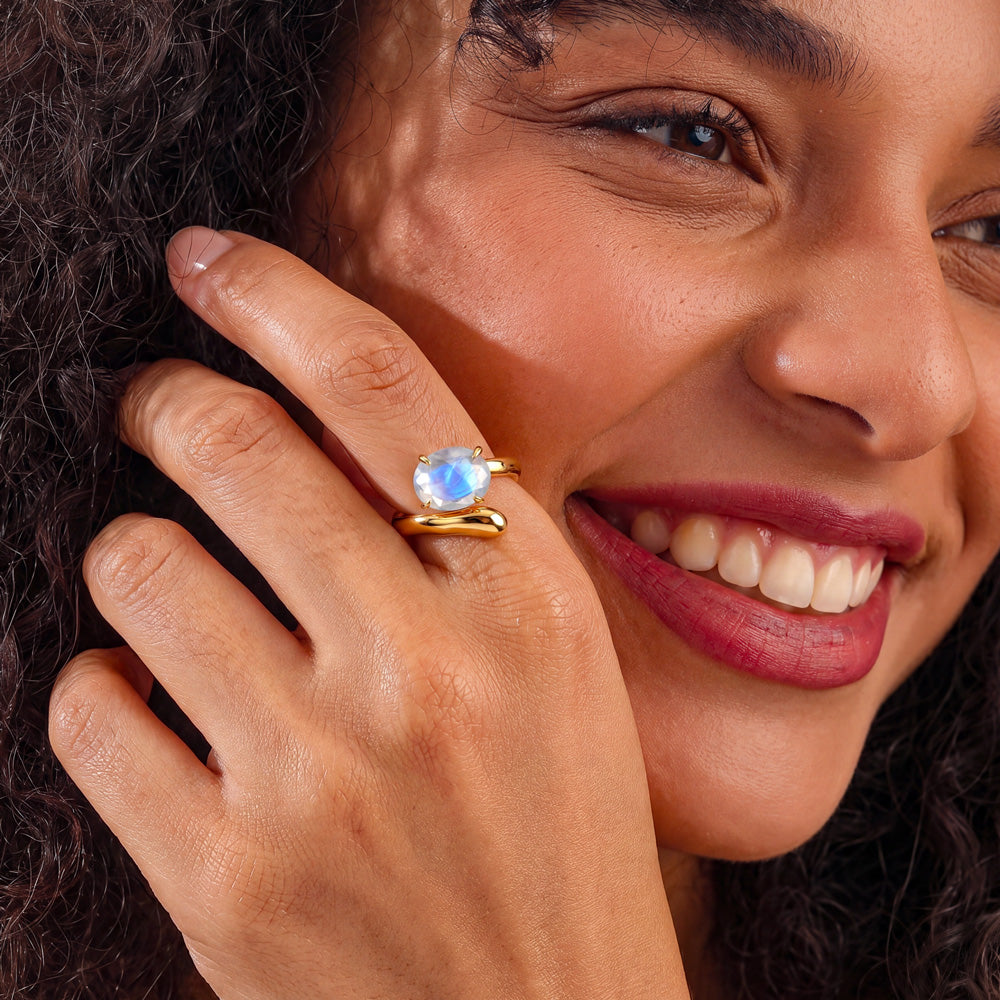 Embrace Ring - Moonstone
