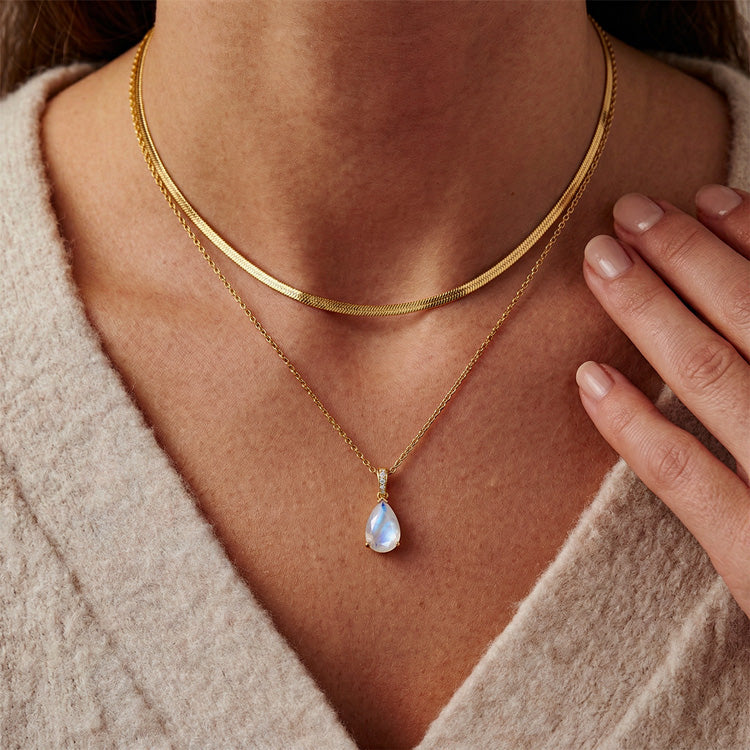 Snake Chain & Pear Moonstone Necklace