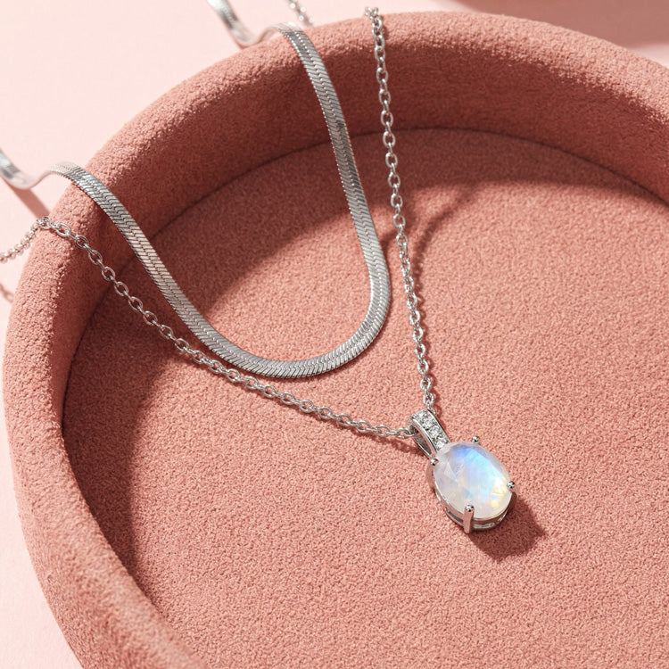Snake chain & Oval Moonstone Necklace