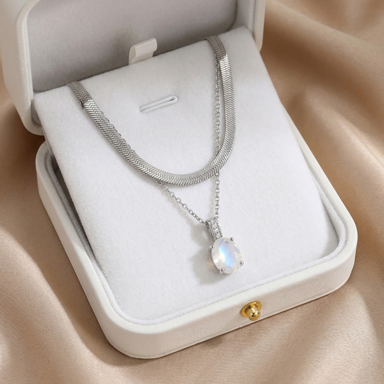 Snake chain & Oval Moonstone Necklace